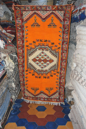 204 x 105 Moroccan Berber carpet / yellow carpet / traditional rug / living room rug / bathroom rug / taznakht rug / Moroccan kilim rug